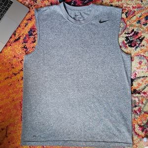 Nike dri-fit sleeveless top